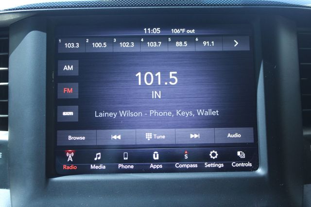 2020 Ram 1500 Lone Star 4x2 Crew Cab 5'7" Box - 23066978 - 16