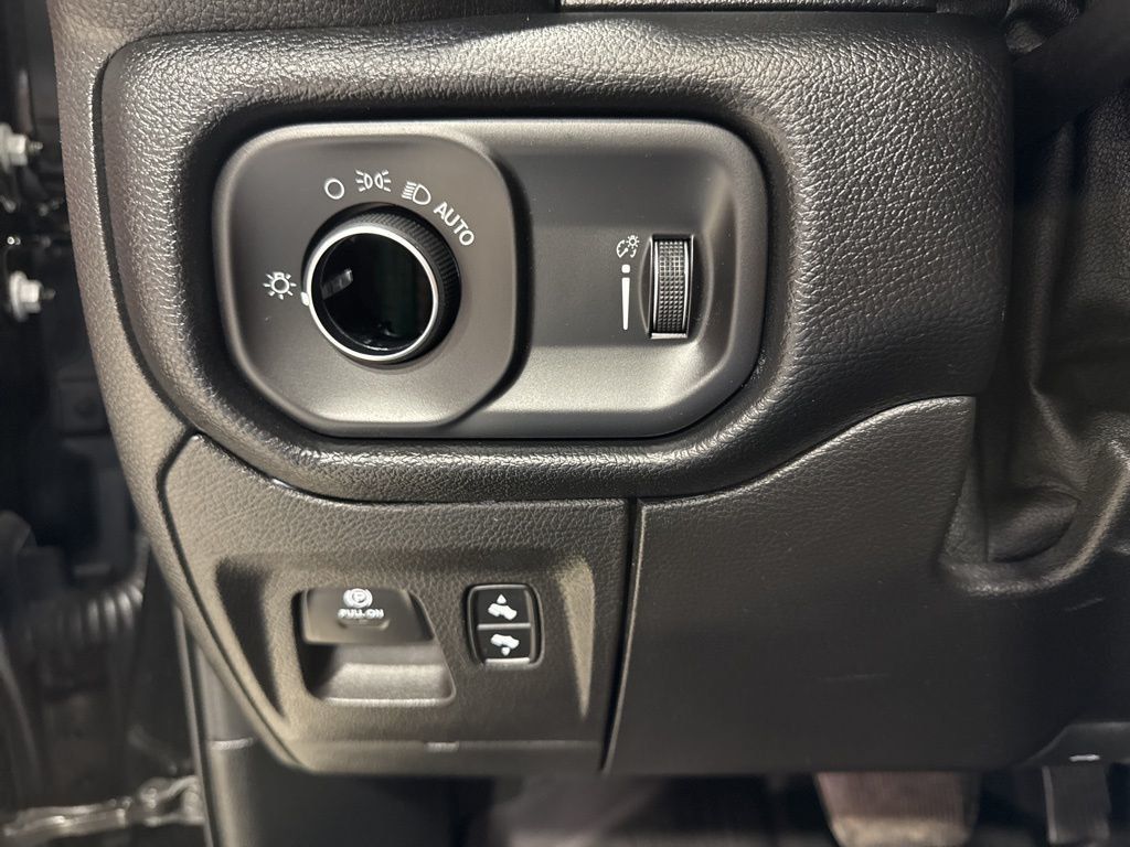 2020 Ram 1500 Rebel 4x4 Crew Cab 5'7" Box - 23003688 - 18