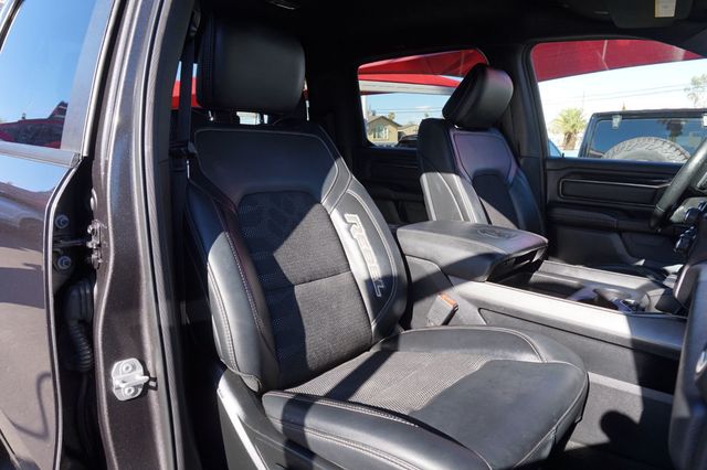 2020 Ram 1500 REBEL, 4X4, PREMIUM WHEELS, LIFTED, DROP DOWN RUNNING BOARDS - 23074693 - 25