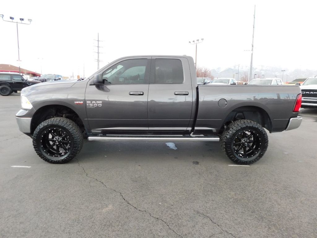 2020 Ram 1500 SLT - 22335425 - 6