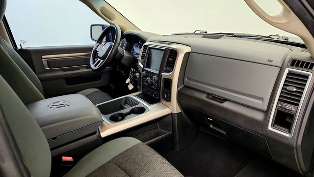 2020 Ram 1500 Classic SLT 4x2 Crew Cab 5'7" Box - 23102008 - 24