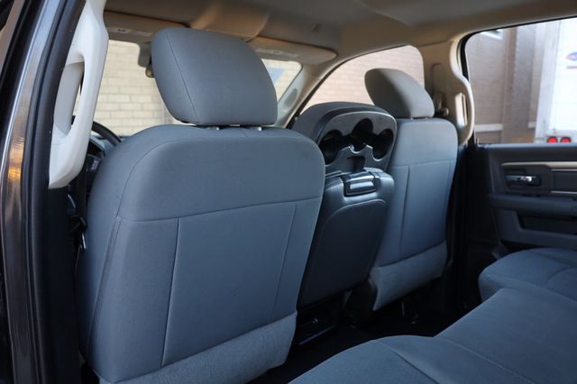 2020 Ram 1500 Classic SLT 4x4 Crew Cab 5'7" Box - 22969267 - 16