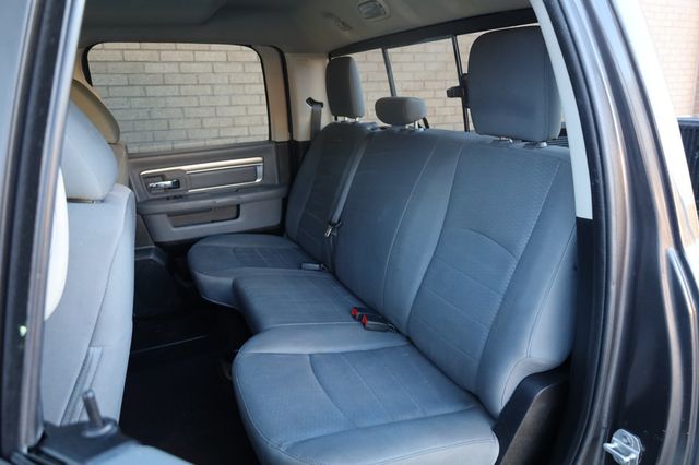 2020 Ram 1500 Classic SLT 4x4 Crew Cab 5'7" Box - 22969267 - 17