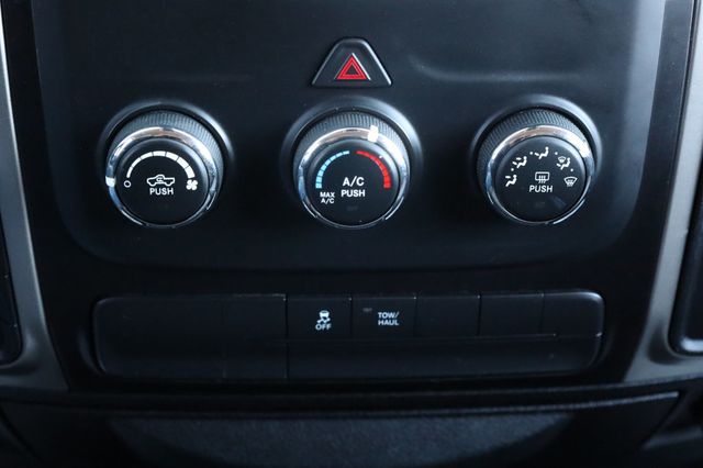 2020 Ram 1500 Classic SLT 4x4 Crew Cab 5'7" Box - 22969267 - 36