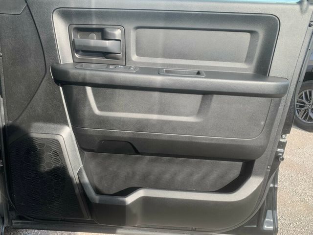 2020 Ram 1500 Classic Tradesman 4x2 Crew Cab 6'4" Box - 22964005 - 24