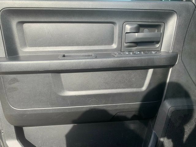 2020 Ram 1500 Classic Tradesman 4x2 Crew Cab 6'4" Box - 22964005 - 3