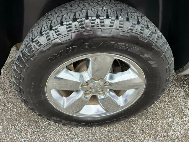 2020 Ram 1500 Classic Tradesman 4x2 Quad Cab 6'4" Box - 23012301 - 13