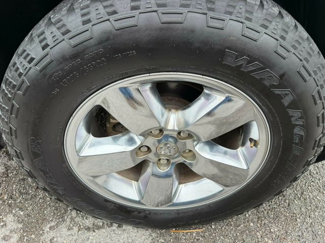 2020 Ram 1500 Classic Tradesman 4x2 Quad Cab 6'4" Box - 23012301 - 18