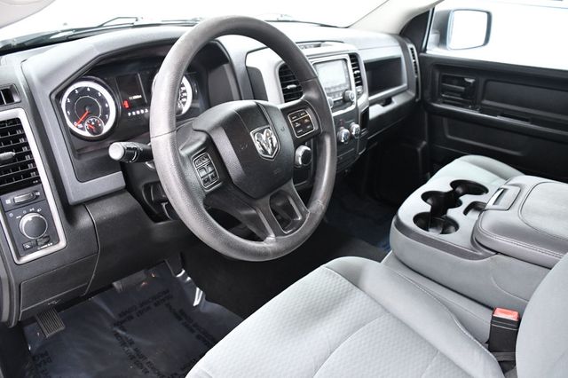 2020 Ram 1500 Classic Tradesman 4x2 Quad Cab 6'4" Box - 22958151 - 7