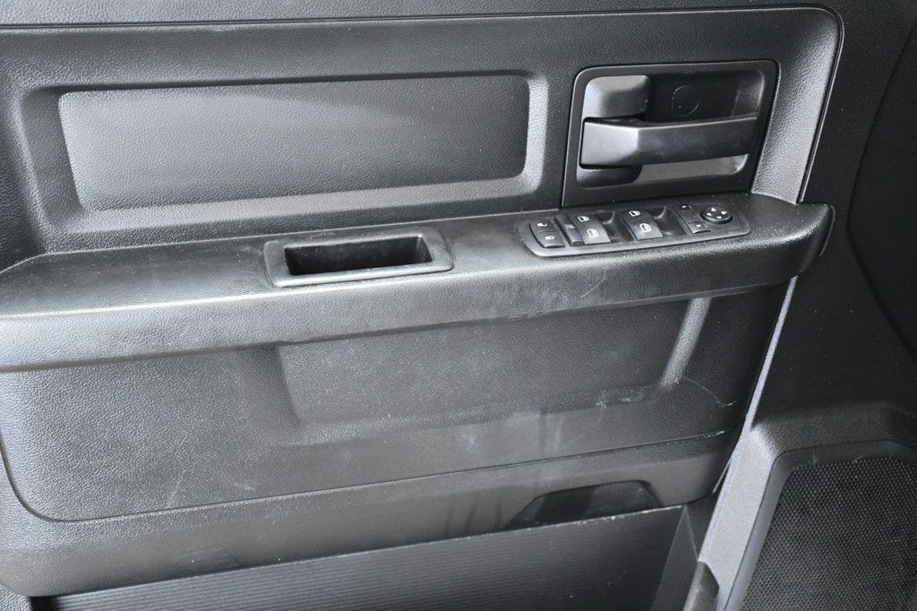 2020 Ram 1500 Classic Tradesman 4x2 Quad Cab 6'4" Box - 22958151 - 8