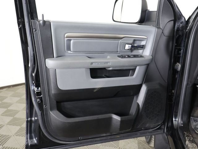 2020 Ram 1500 Classic Warlock 4x4 Crew Cab 5'7" Box - 23017692 - 21