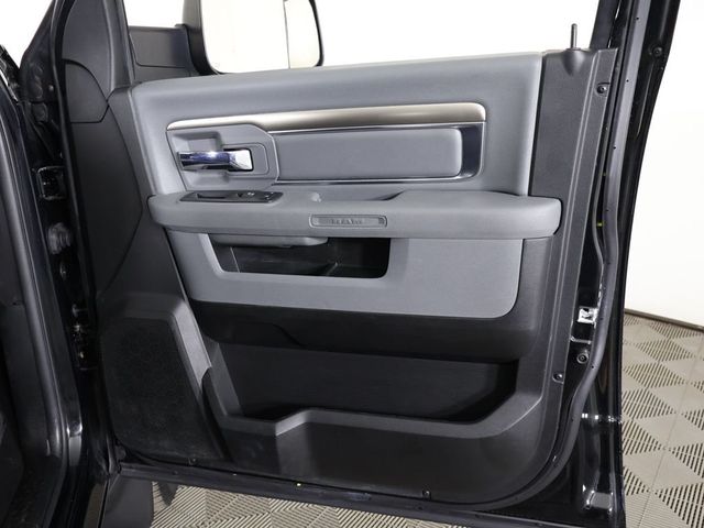 2020 Ram 1500 Classic Warlock 4x4 Crew Cab 5'7" Box - 23017692 - 22