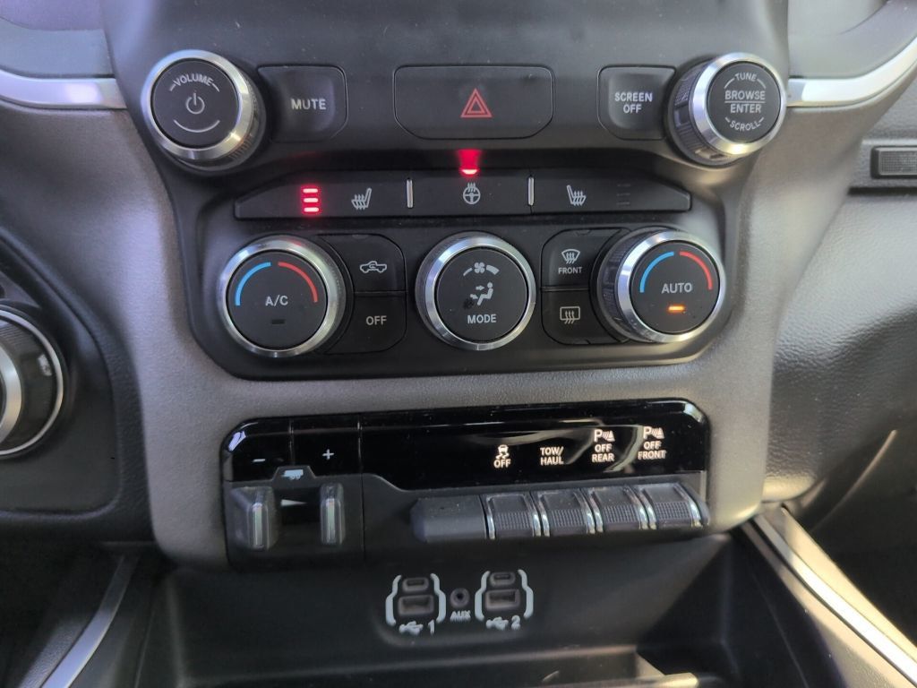 2020 Ram 2500 Big Horn 4x4 Crew Cab 6'4" Box - 23071428 - 24
