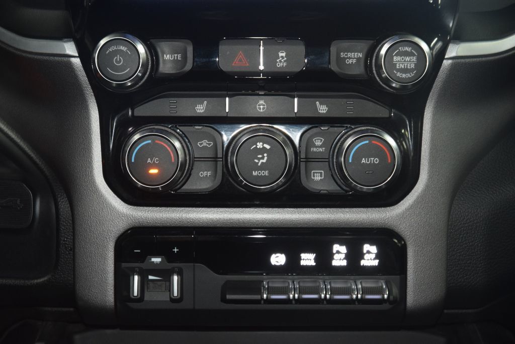 2020 Ram 2500 Big Horn Level 2 Night Edition - 23034581 - 30