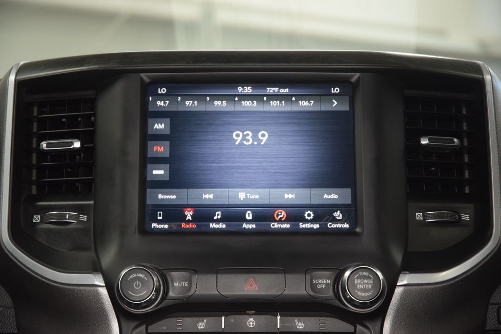 2020 Ram 2500 Big Horn Level 2 Night Edition - 23071428 - 29