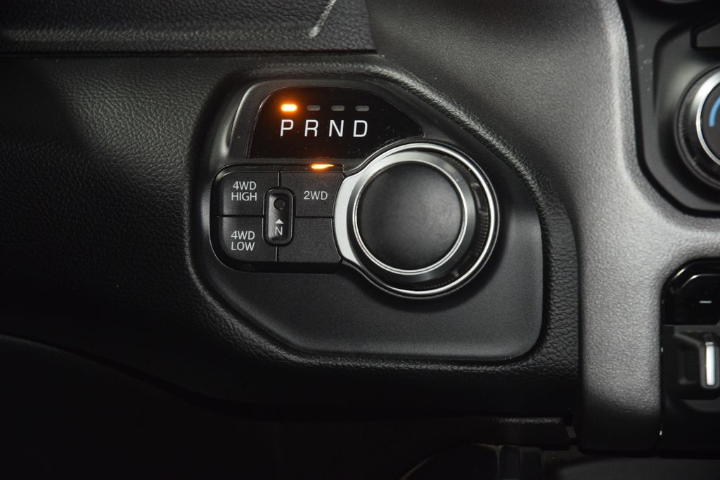 2020 Ram 2500 Big Horn Level 2 Night Edition - 23071428 - 31