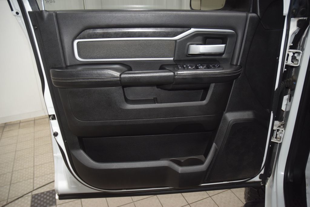 2020 Ram 2500 Big Horn Level 2 Night Edition - 23071428 - 45