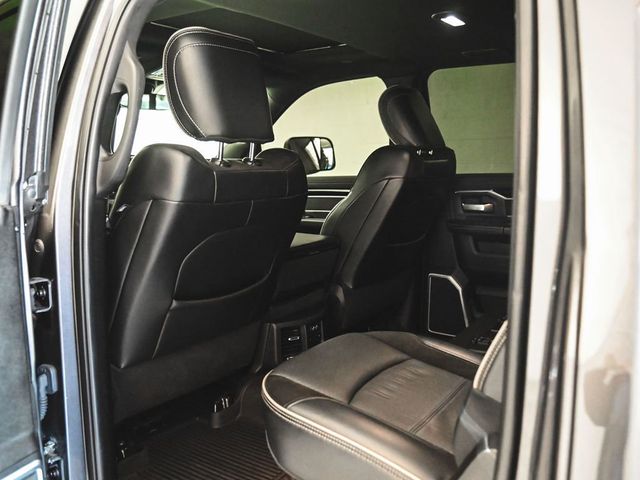 2020 Ram 2500 Laramie - 22995835 - 28