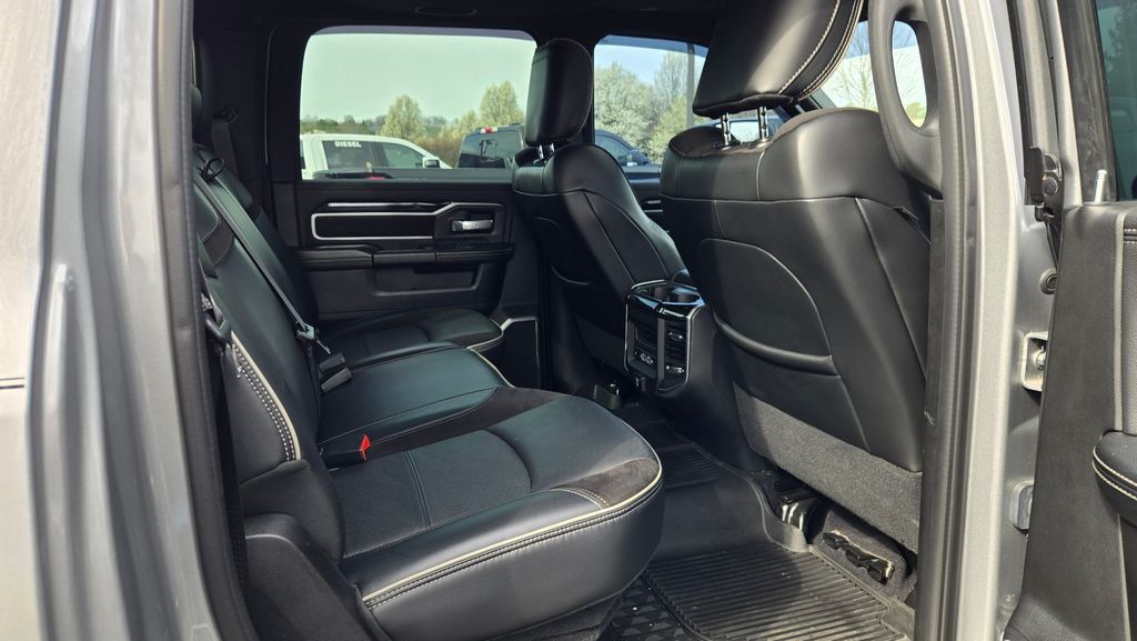 2020 Ram 2500 Laramie 4x4 Crew Cab 6'4" Box - 23005905 - 22