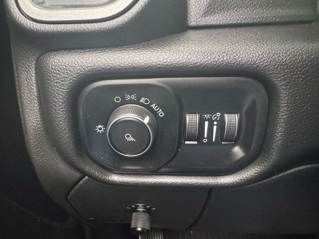 2020 Ram 2500 Tradesman - 22945092 - 17