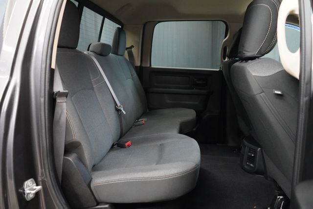 2020 Ram 2500 Tradesman - 23077254 - 39