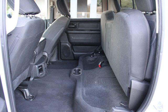 2020 Ram 2500 Tradesman 4x4 Crew Cab 6'4" Box - 22949477 - 17