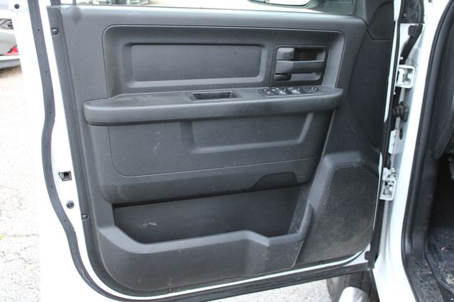 2020 Ram 2500 Tradesman 4x4 Crew Cab 6'4" Box - 22949477 - 19