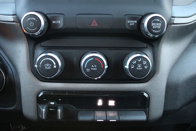 2020 Ram 2500 Tradesman 4x4 Crew Cab 6'4" Box - 22949477 - 24