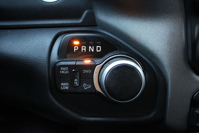 2020 Ram 2500 Tradesman 4x4 Crew Cab 6'4" Box - 22949477 - 25