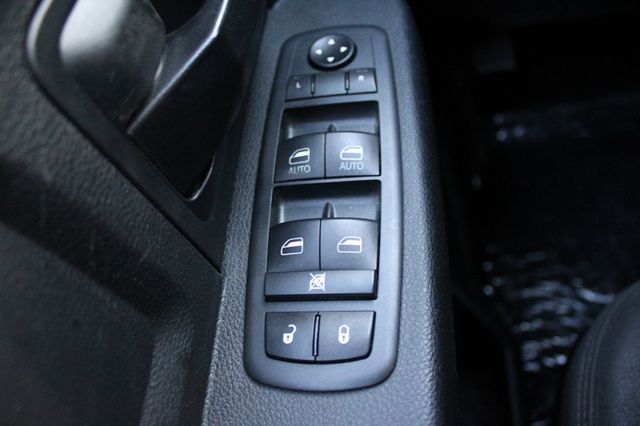 2020 Ram 2500 Tradesman 4x4 Crew Cab 6'4" Box - 22949477 - 29