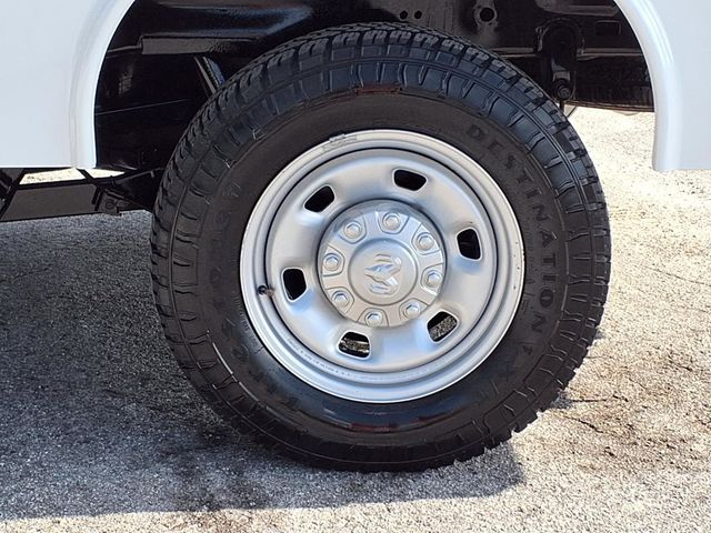 2020 Ram 2500 Tradesman 4x4 Crew Cab 8' Box - 23085767 - 36