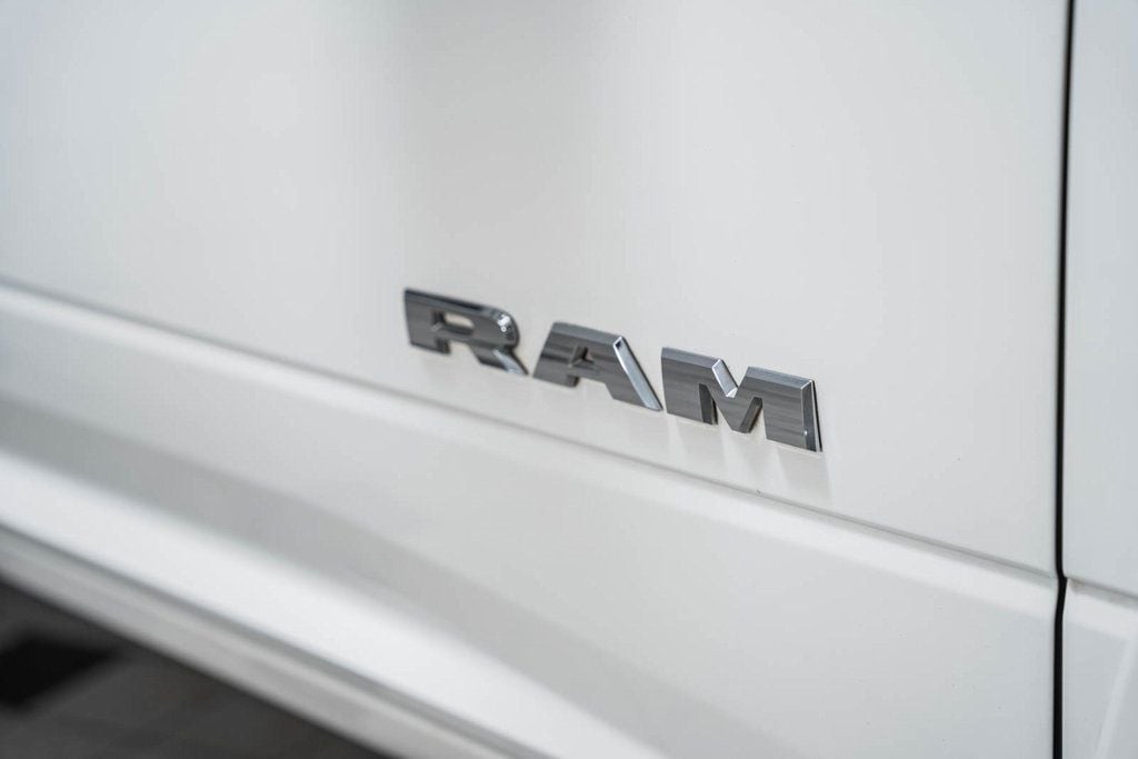 2020 Ram 3500 Laramie - 22566474 - 17