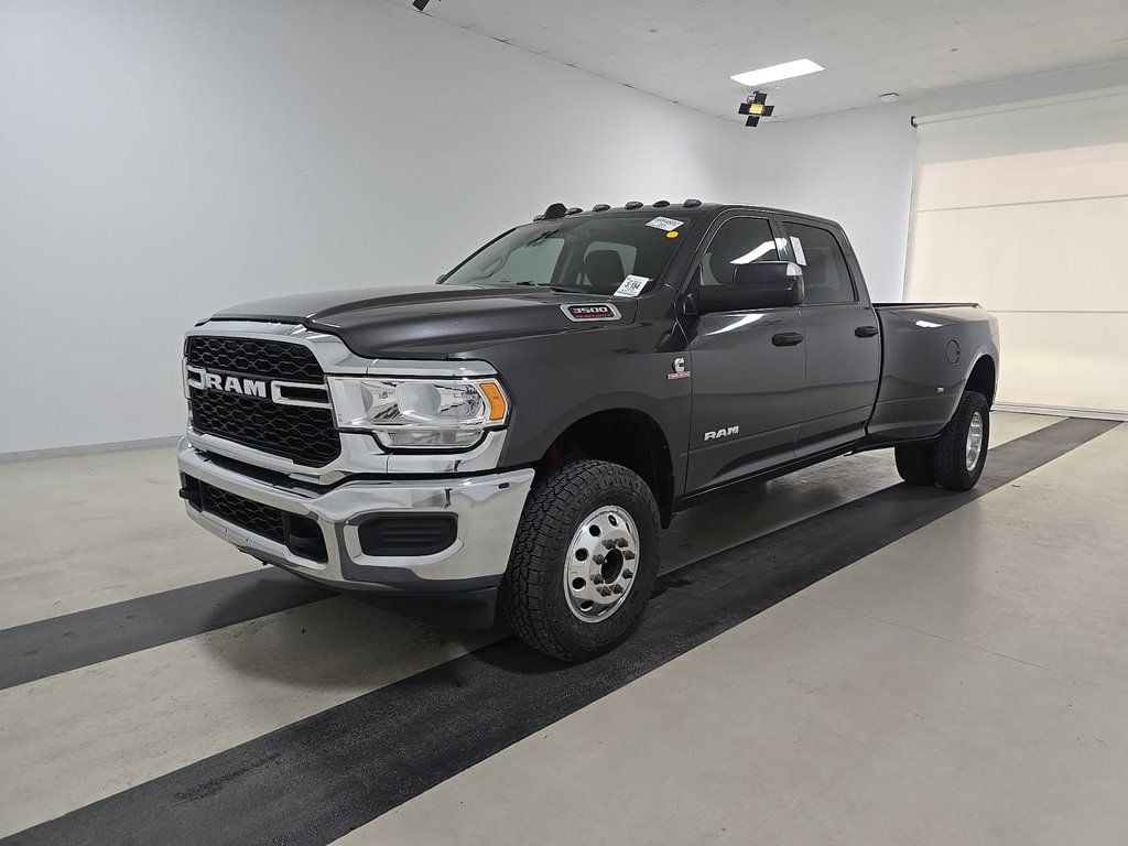 2020 Ram 3500 Tradesman 4x4 Crew Cab 8' Box - 23074369 - 0