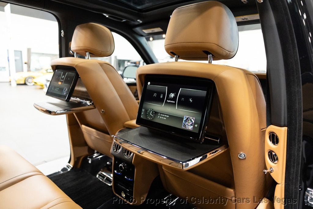 2020 Rolls-Royce Cullinan $404k MSRP Launch Package - 22137832 - 52