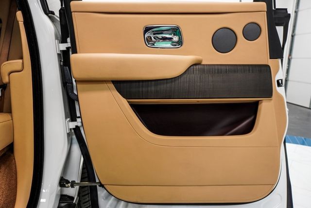 2020 Rolls-Royce Cullinan Sport Utility - 22940787 - 11