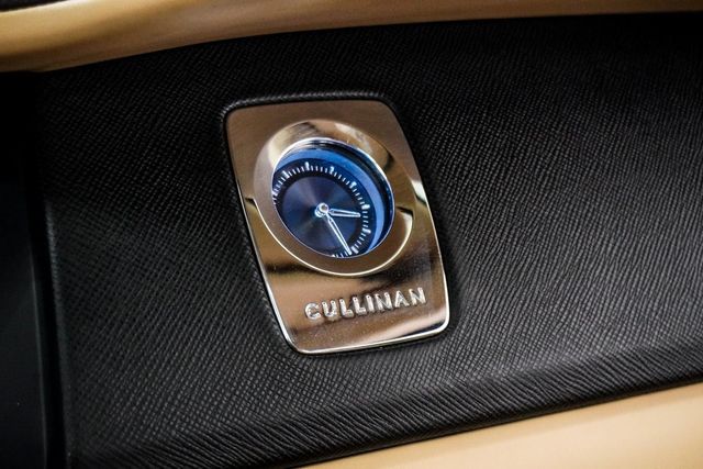 2020 Rolls-Royce Cullinan Sport Utility - 22940787 - 36