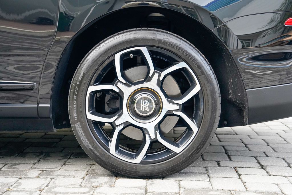 2020 Rolls-Royce Cullinan Sport Utility - 22971405 - 14