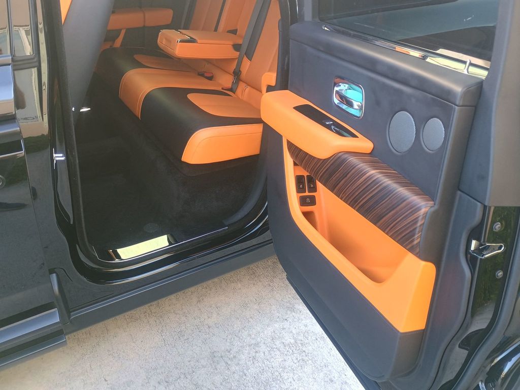 2020 Rolls-Royce Cullinan  Sport Utility Clean Carfax - 22987745 - 22