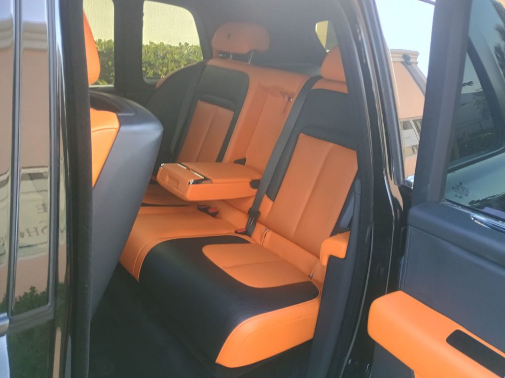 2020 Rolls-Royce Cullinan  Sport Utility Clean Carfax - 22987745 - 23