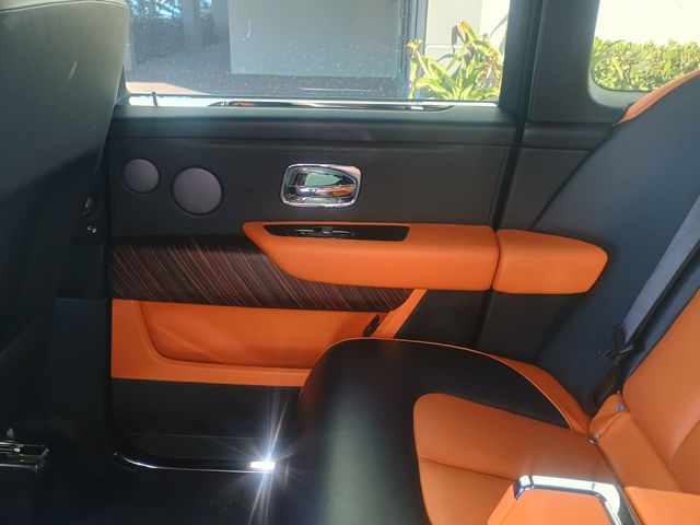 2020 Rolls-Royce Cullinan  Sport Utility Clean Carfax - 22987745 - 28