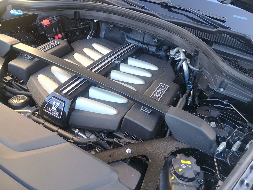 2020 Rolls-Royce Cullinan  Sport Utility Clean Carfax - 22987745 - 41