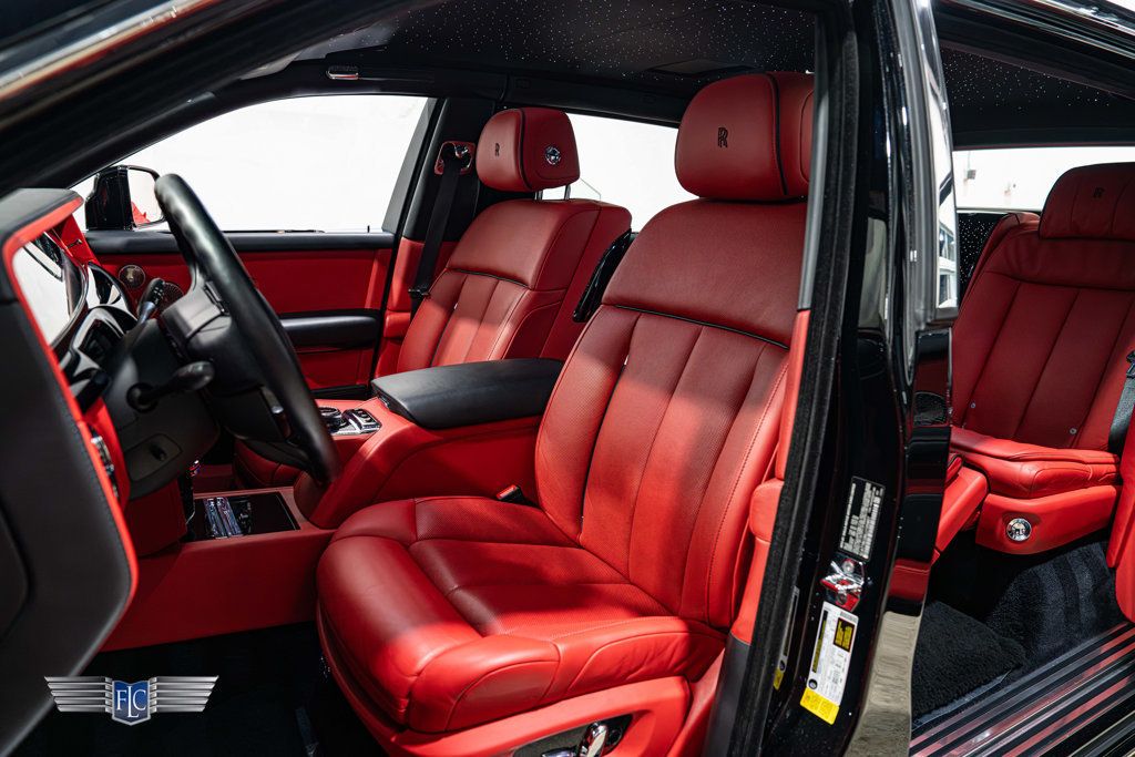 2020 Rolls-Royce Phantom Extended Wheelbase Sedan - 23087575 - 24