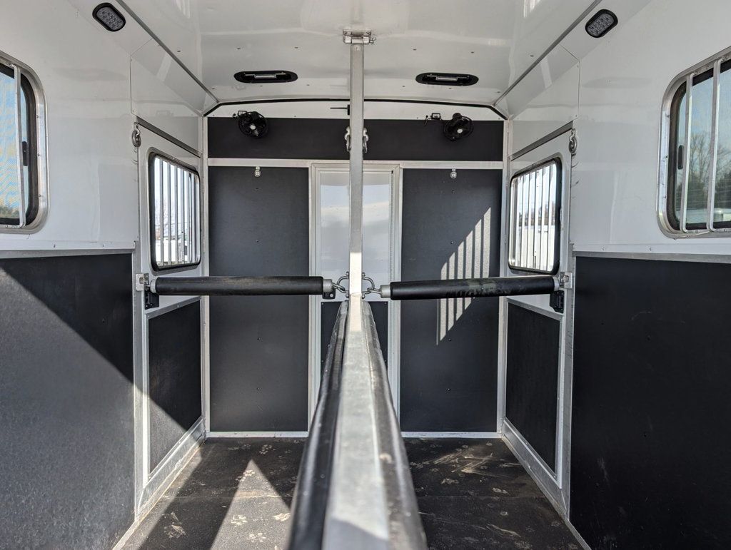 2020 Shadow 2 Horse KingPro Straight Load w/ Queen Tack  - 22990631 - 6