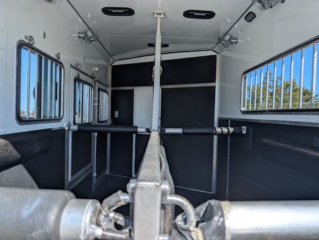 2020 Shadow 2 Horse Straight Load w 9 foot Living Quarters  - 23097463 - 5