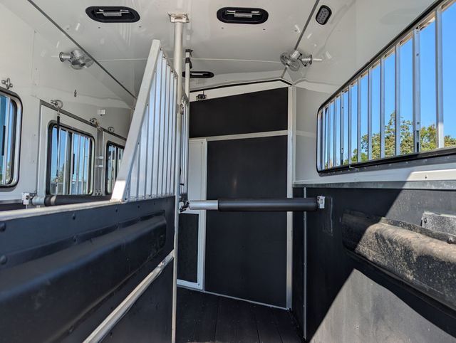 2020 Shadow 2 Horse Straight Load w 9 foot Living Quarters  - 23097463 - 7