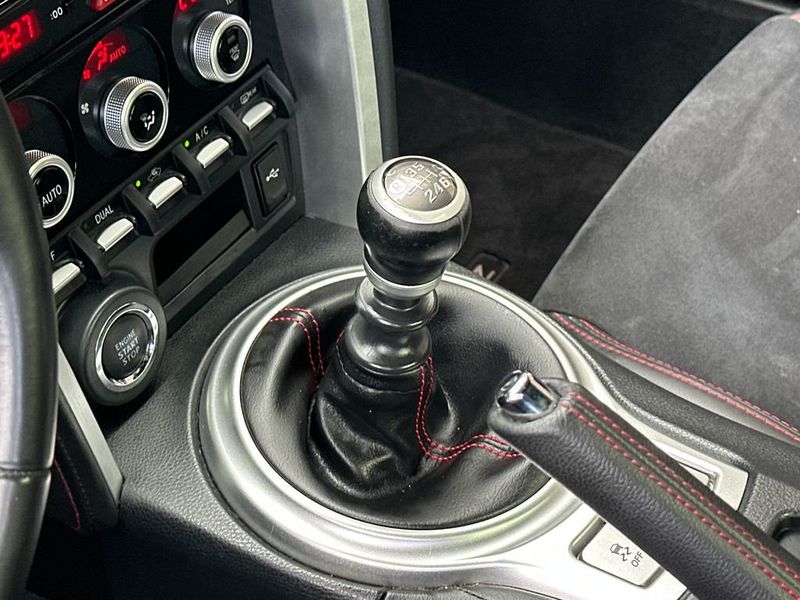 2020 Subaru BRZ Limited Manual - 22959159 - 16