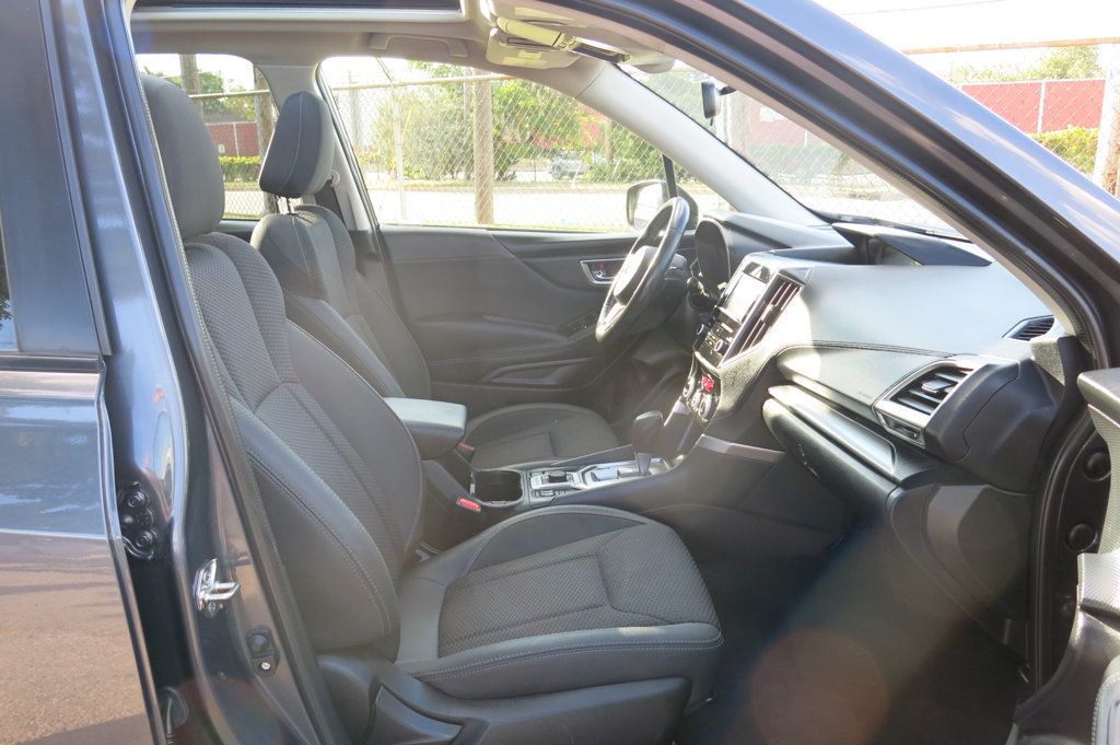 2020 Subaru Forester 2.5i Premium photo 12