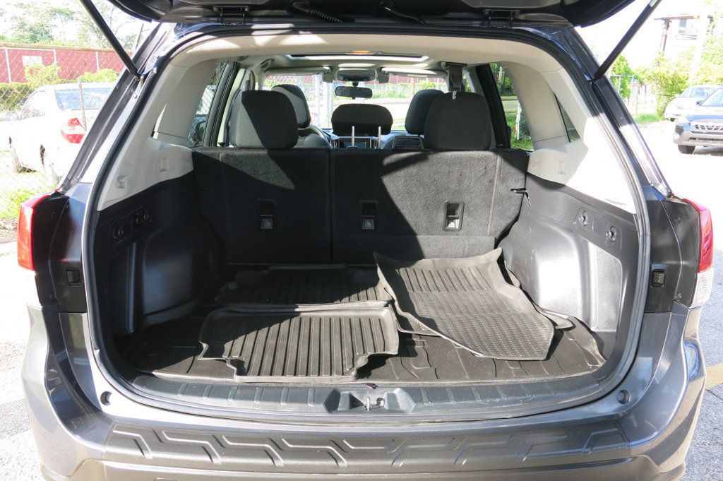 2020 Subaru Forester 2.5i Premium photo 15
