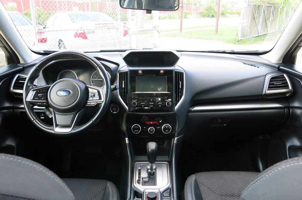 2020 Subaru Forester 2.5i Premium photo 17