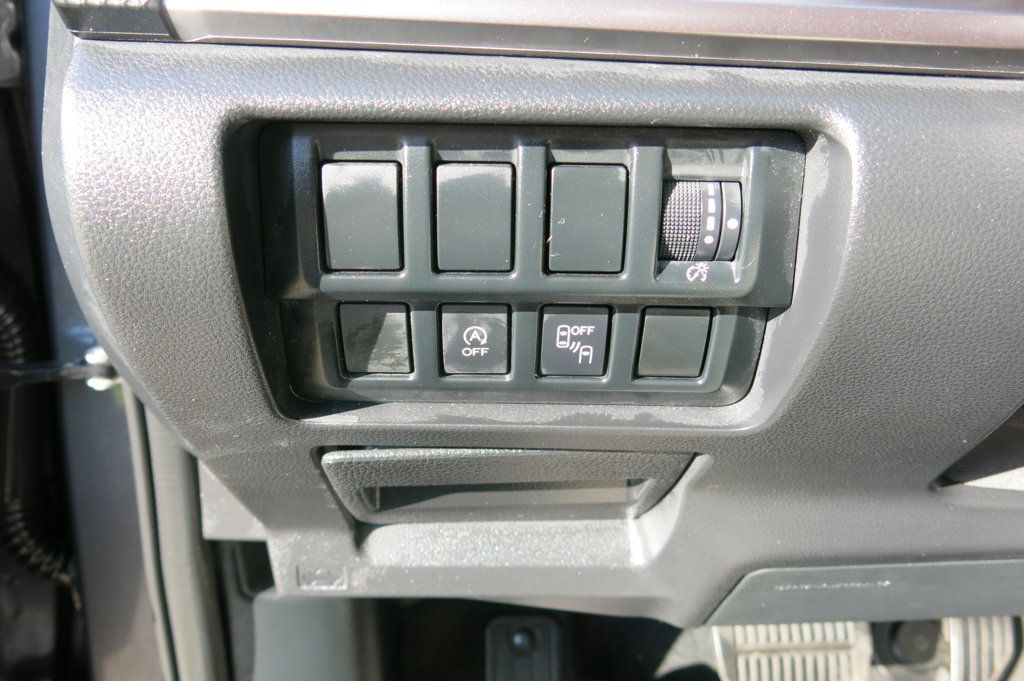 2020 Subaru Forester 2.5i Premium photo 21
